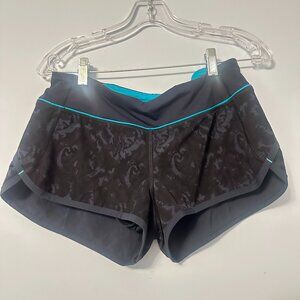 Navy pattern Lululemon Speed up shorts